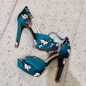 Jessica Simpson floral heels